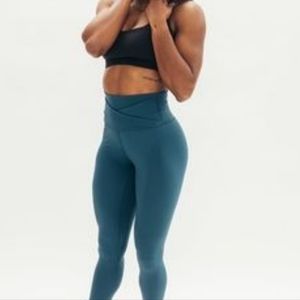 P'tula Emily legging size small Emerald Isle